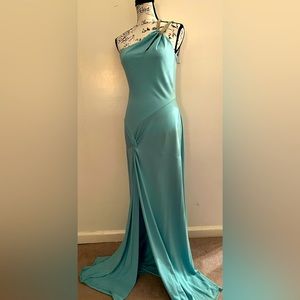 Nicole Bakti long gown